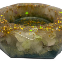 Diamond-cut Resin Ashtray - Green & Gold