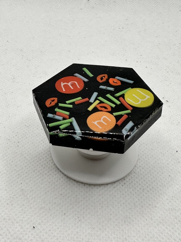 M&M Phone Pop