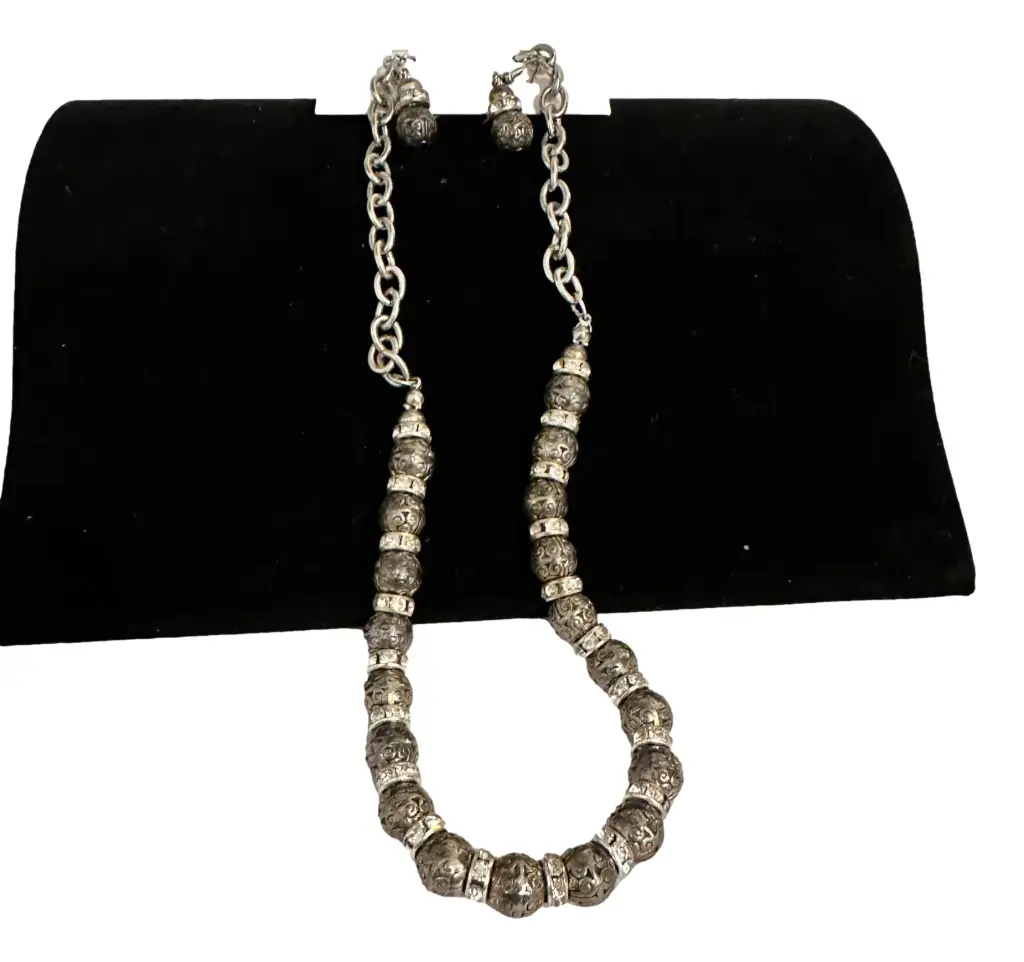 Heavy Silver-tone Necklace with Matching Earrings