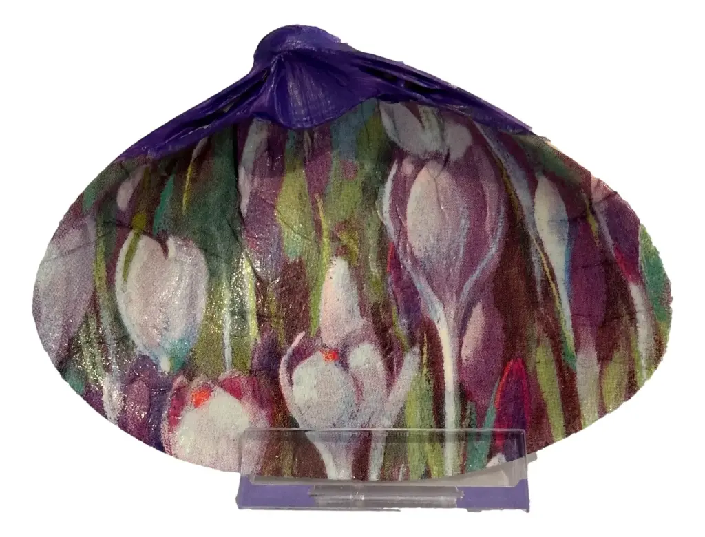 Decoupaged Clam Shell - Tulip