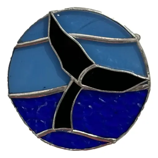 [125004] Whale Tail Round Stained Glass  