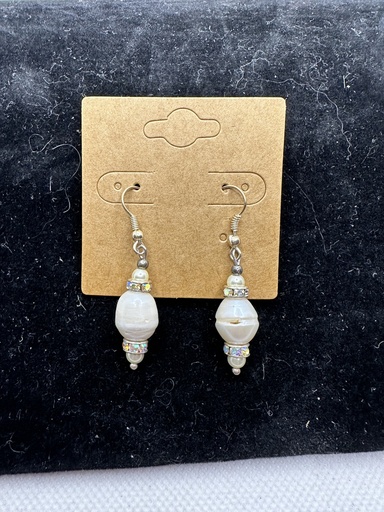 [JD206] White Faux Pearl Drop Pierced Earrings  