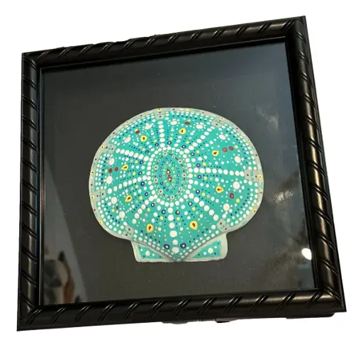 [71303] Hand Painted Scallop Shell Framed