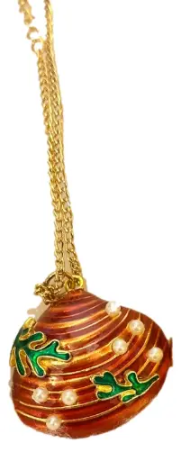 [1010115] Gold-tone 20" Chain Red Shell Necklace
