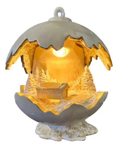 [223067] Ceramic 2-Piece Winter Scene Ball