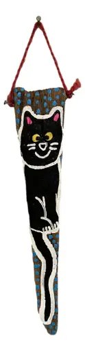 [82305] Prim Hand-painted Cat on Driftwood