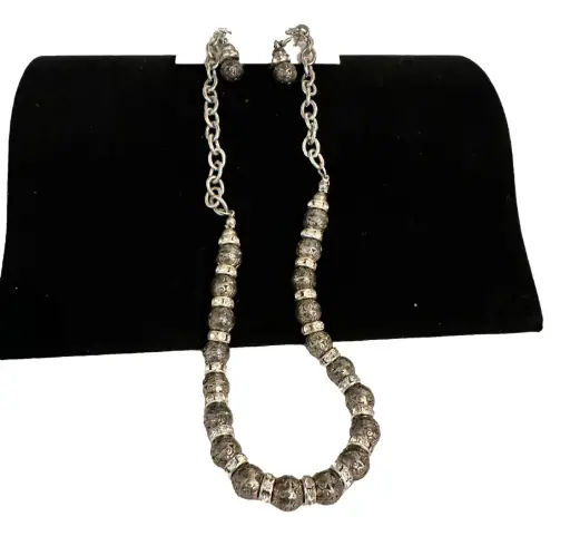 [185] Heavy Silver-tone Necklace with Matching Earrings