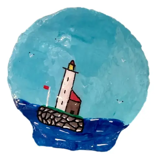 [15608] Hand-painted Scallop Shell - Lighthouse