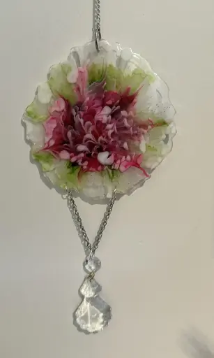 [1913045] Round Resin Pink & Green Suncatcher with Dangle