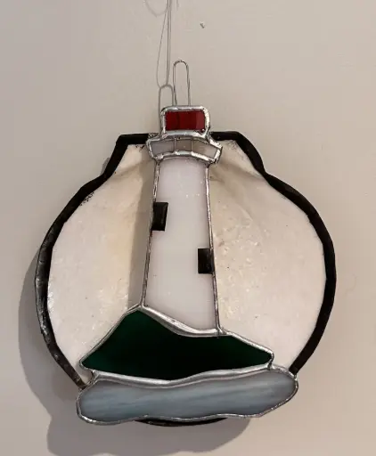 [1913048] Stained Glass Lighthouse Mounted on Scallop Shell