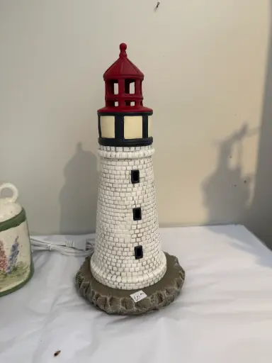 [223100] Ceramic Lighthouse Light-up (2 pc)